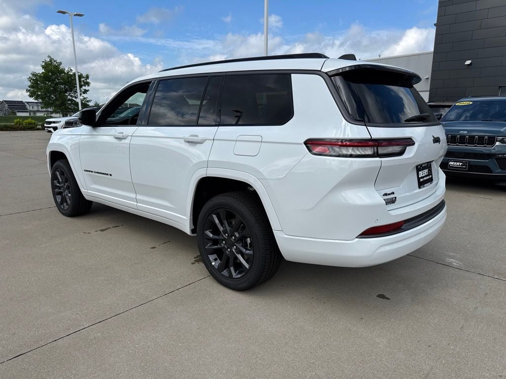 2026 Jeep Grand Cherokee — interior view