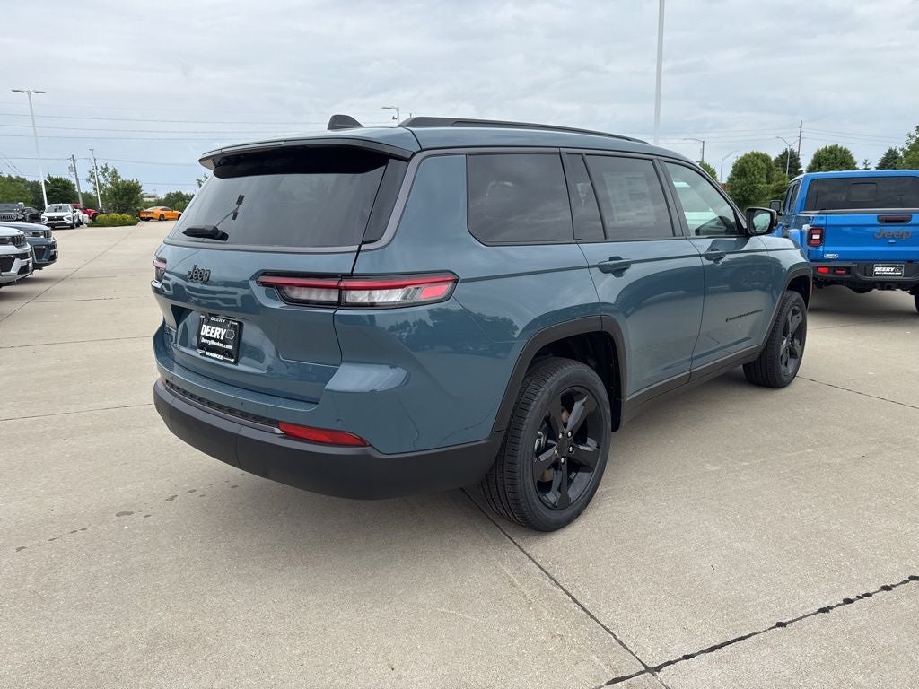 2026 Jeep Grand Cherokee — interior view