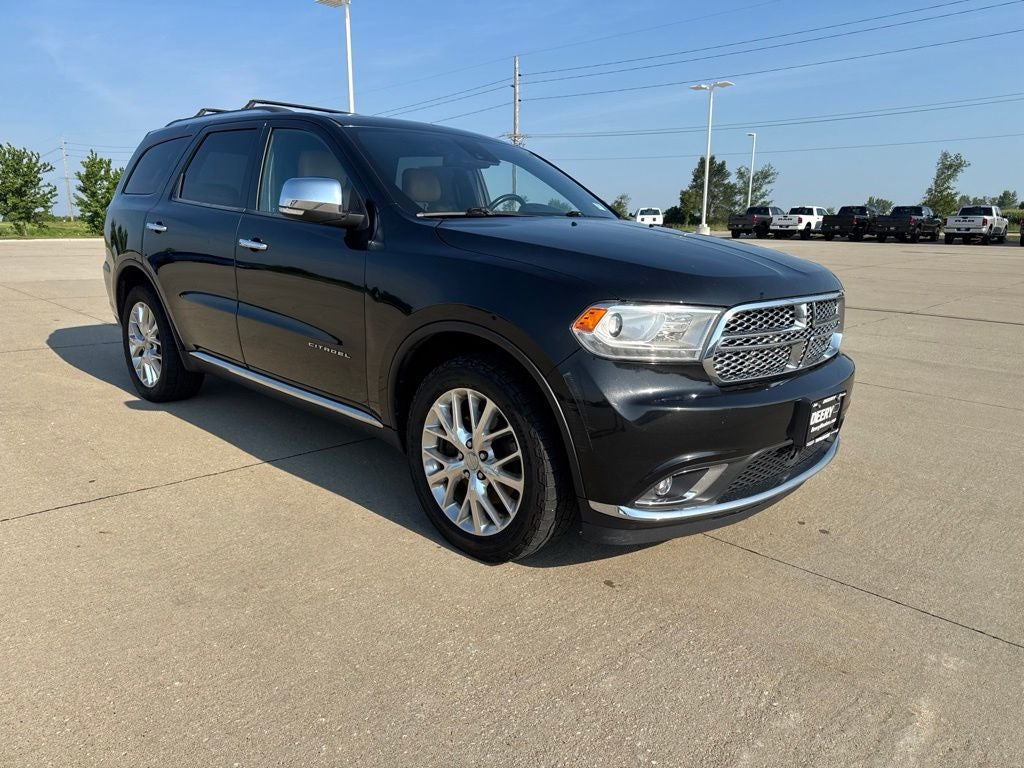 2015 Dodge Durango Citadel in Brilliant Black Crystal Pearlcoat — front three-quarter view
