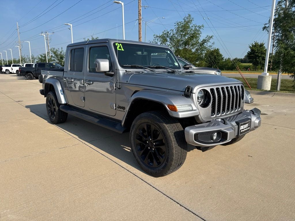 2021 Jeep Gladiator High Altitude 4x4 in Billet Silver Metallic Clearcoat — front three-quarter view
